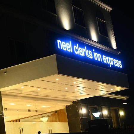 Neel Clarks Inn Express Agra  Exterior photo